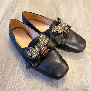 Gucci Black Leather Loafers with Gold Embellished Bee